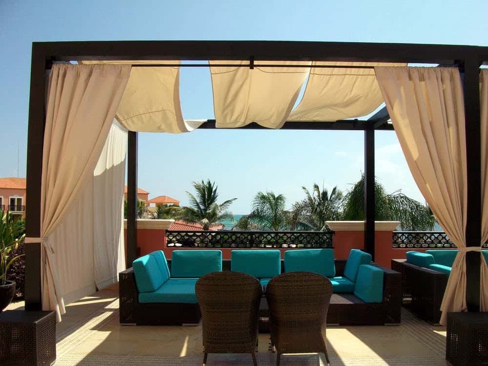 3 Tips To Maintaining A Clean and Beautiful Patio This Summer 3 Tips To Maintaining A Clean and Beautiful Patio This Summer